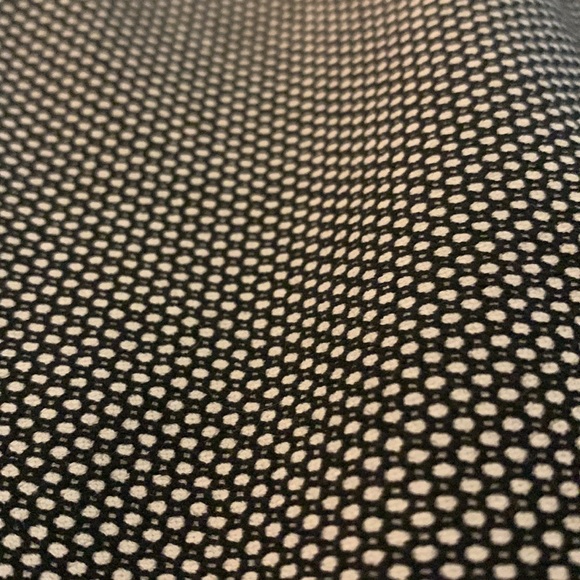 NWT* Express Black & White Pencil Skirt - Picture 4 of 4